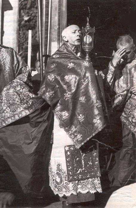 ostensório ambrosiano